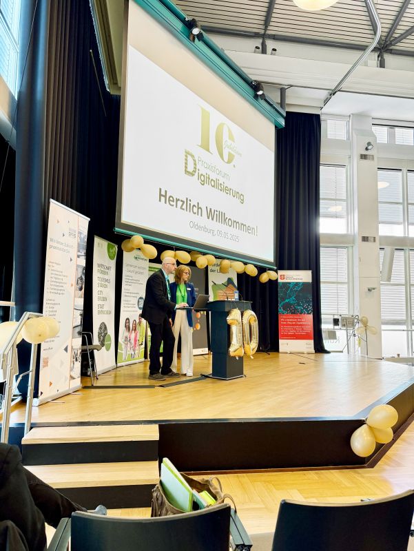 Freytag & v.d. Linde 10. Praxisforum Digitalisierung Bühne PFL Oldenburg