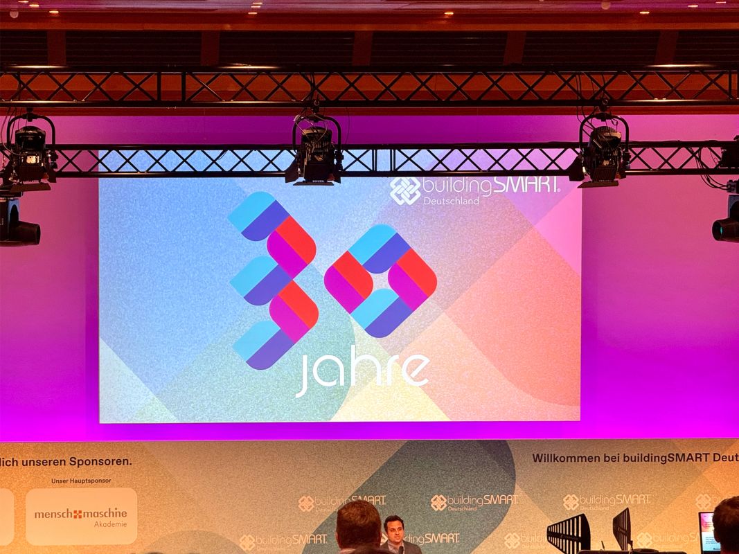 Freytag & v.d. Linde 22. Building Smart Anwendertag Essen